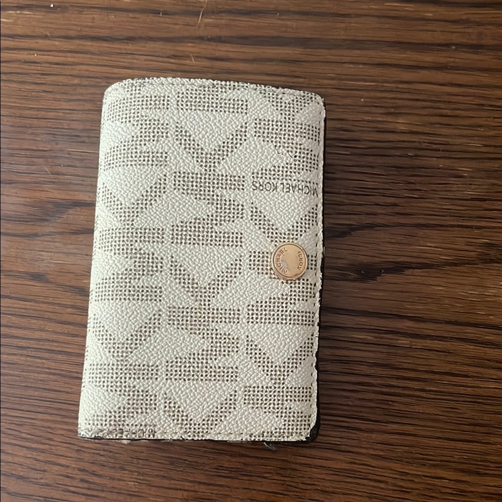 Michael Kors Textured Cream Card Holder